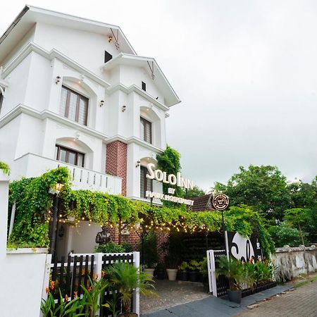 Solo Inn By Hawk Hospitality Kochi Ngoại thất bức ảnh