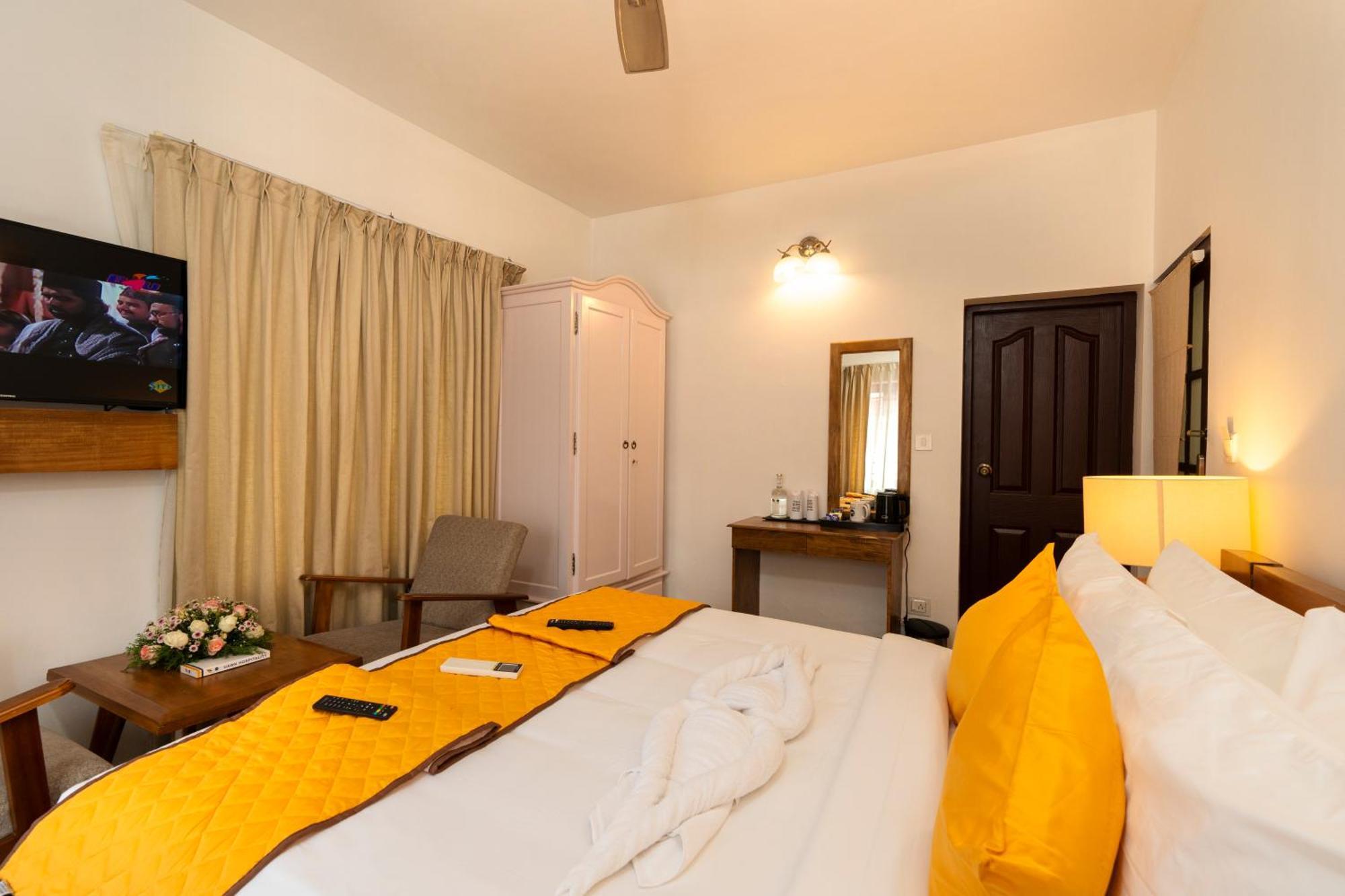 Solo Inn By Hawk Hospitality Kochi Ngoại thất bức ảnh