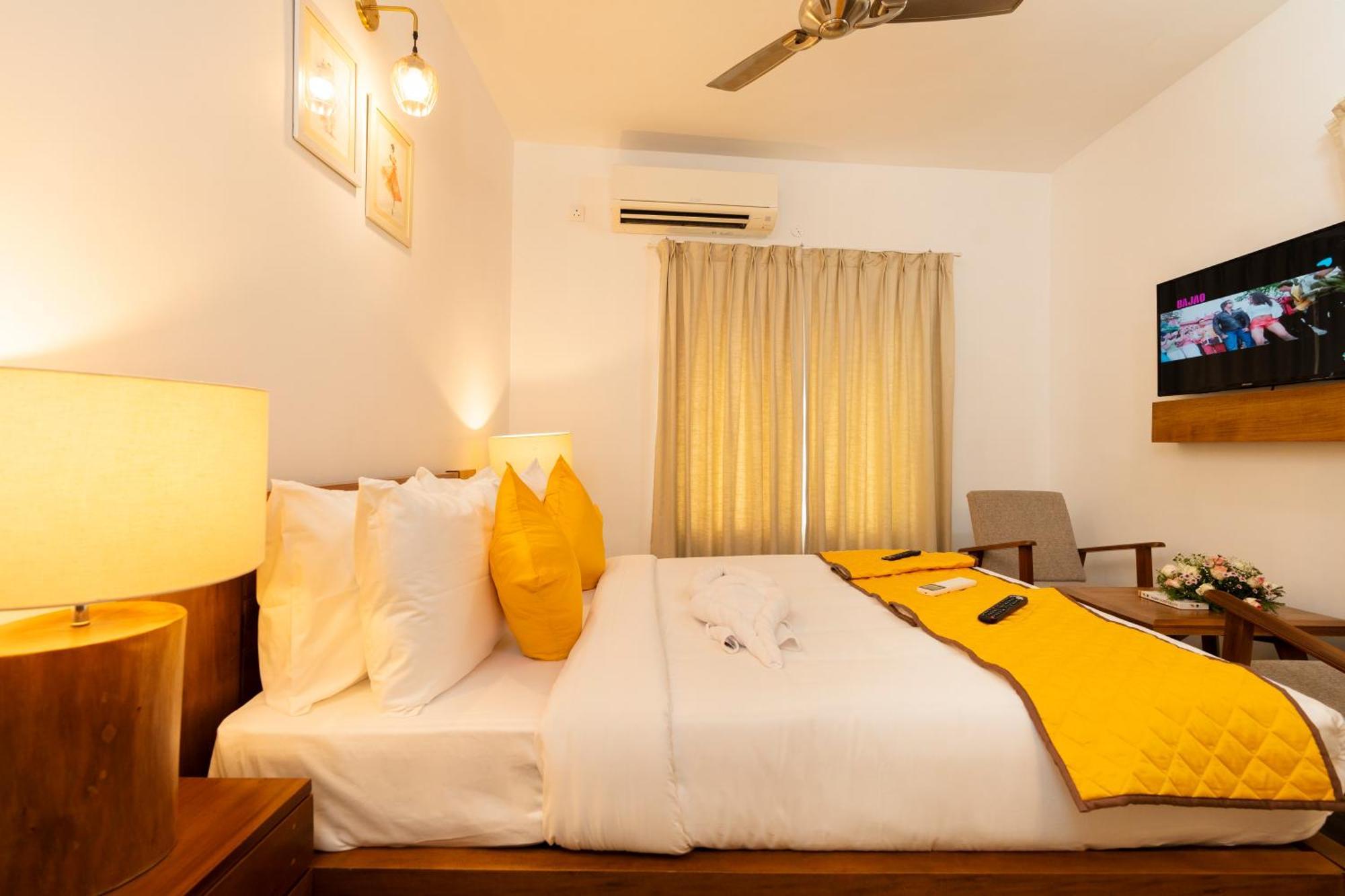 Solo Inn By Hawk Hospitality Kochi Ngoại thất bức ảnh
