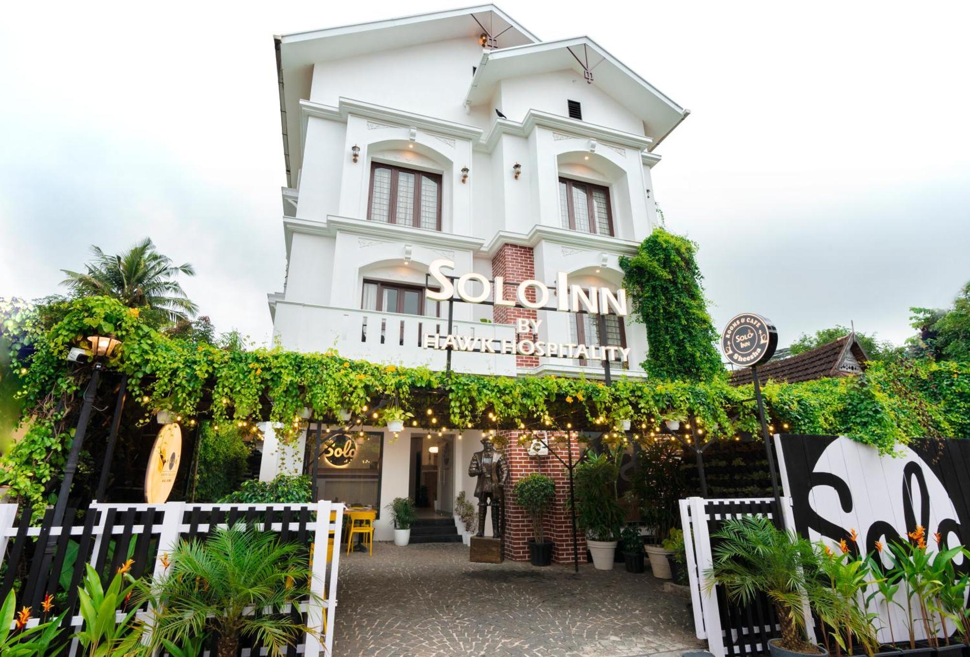 Solo Inn By Hawk Hospitality Kochi Ngoại thất bức ảnh