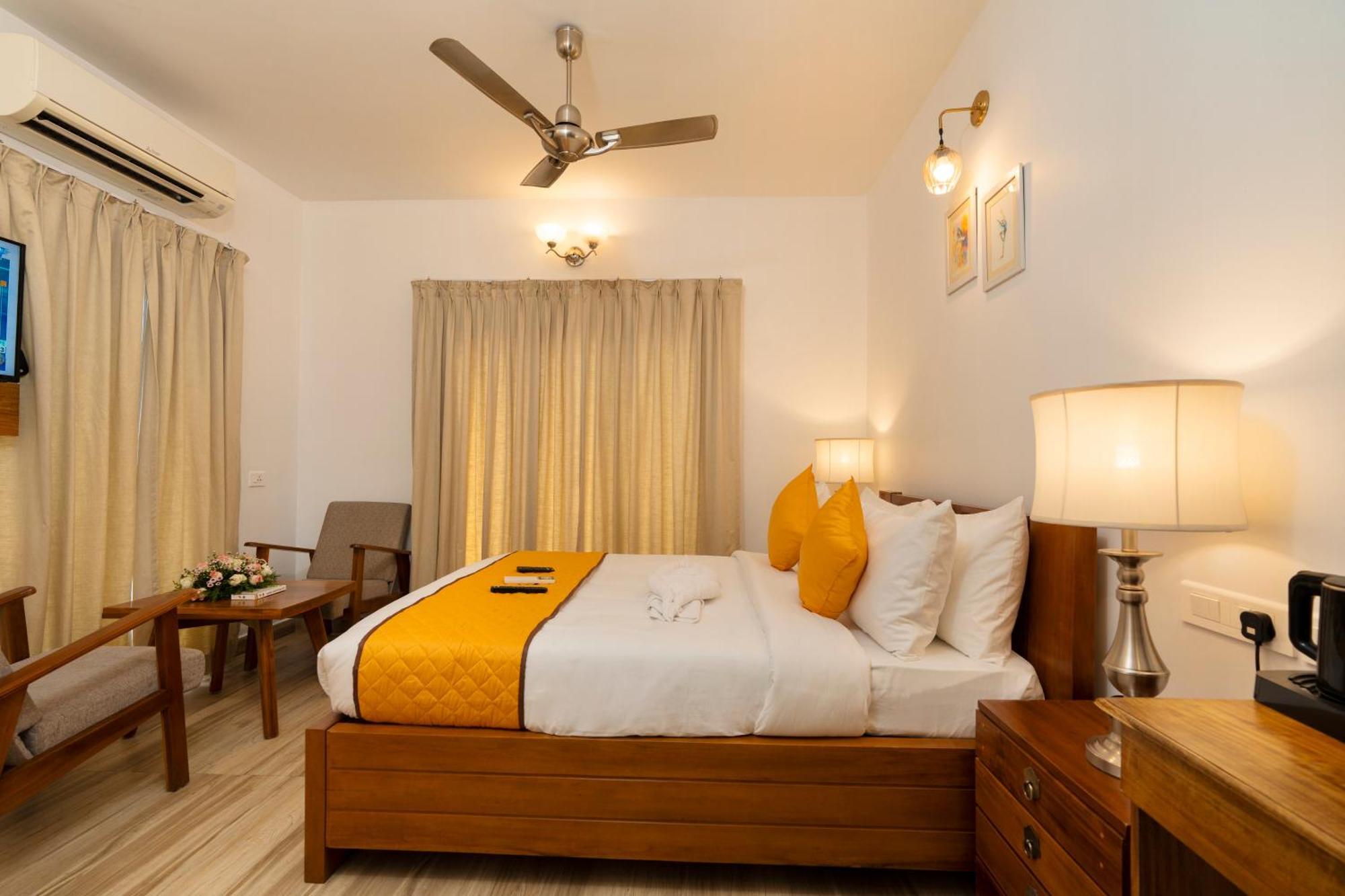 Solo Inn By Hawk Hospitality Kochi Ngoại thất bức ảnh