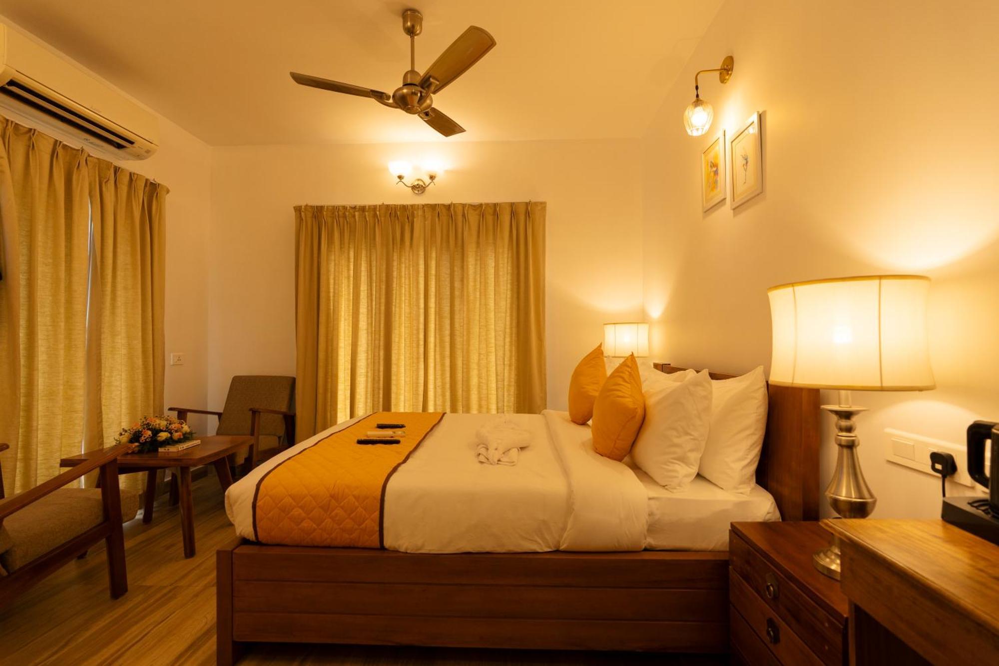 Solo Inn By Hawk Hospitality Kochi Ngoại thất bức ảnh