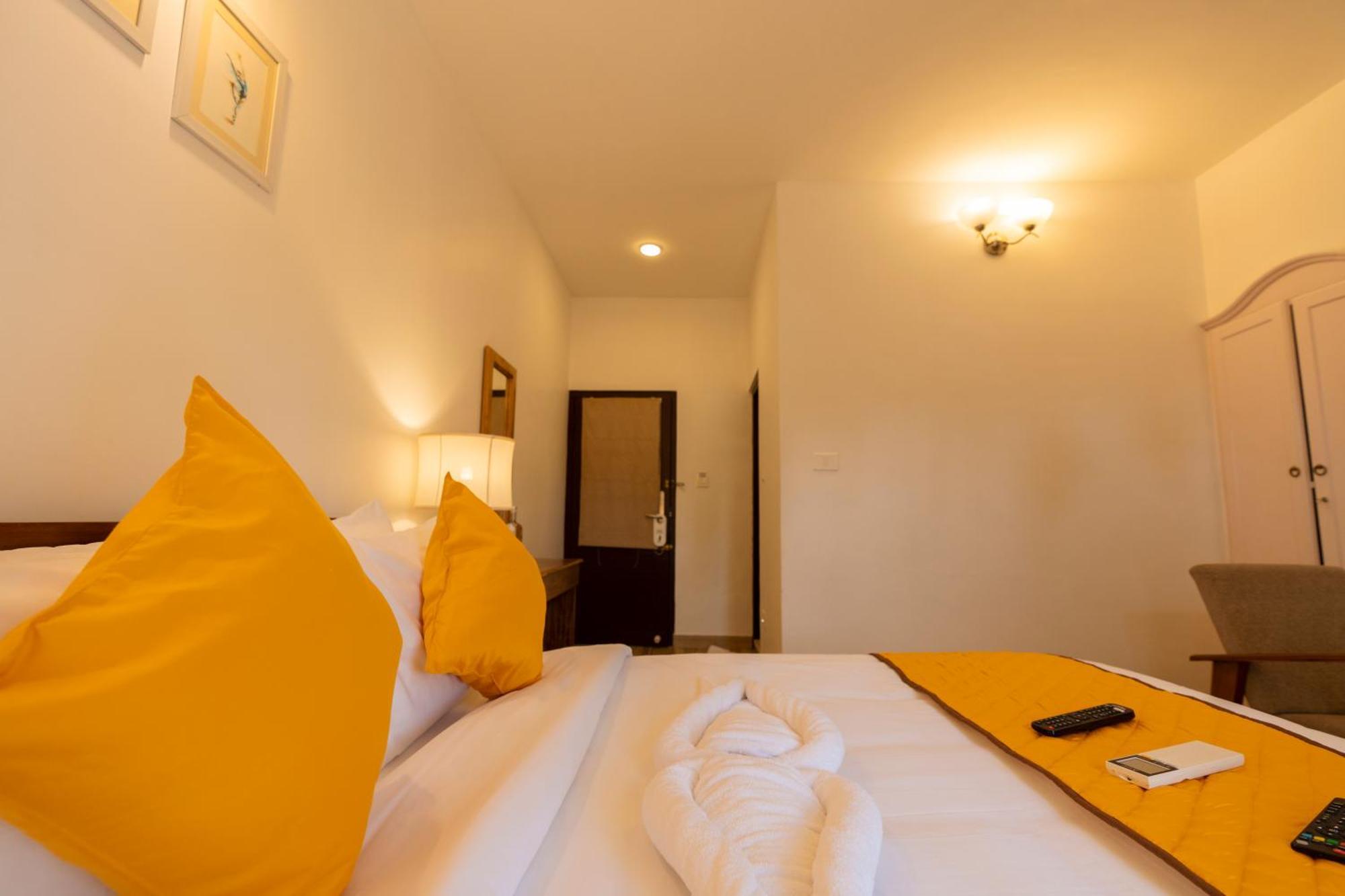 Solo Inn By Hawk Hospitality Kochi Ngoại thất bức ảnh
