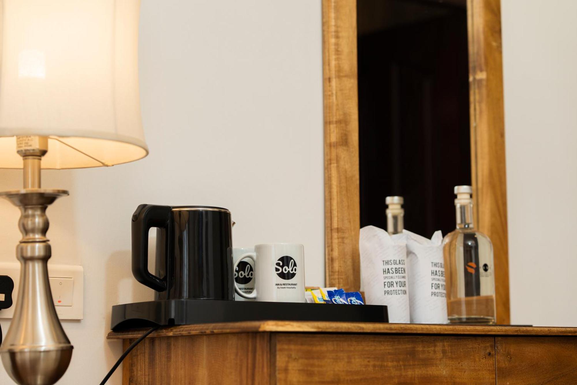 Solo Inn By Hawk Hospitality Kochi Ngoại thất bức ảnh